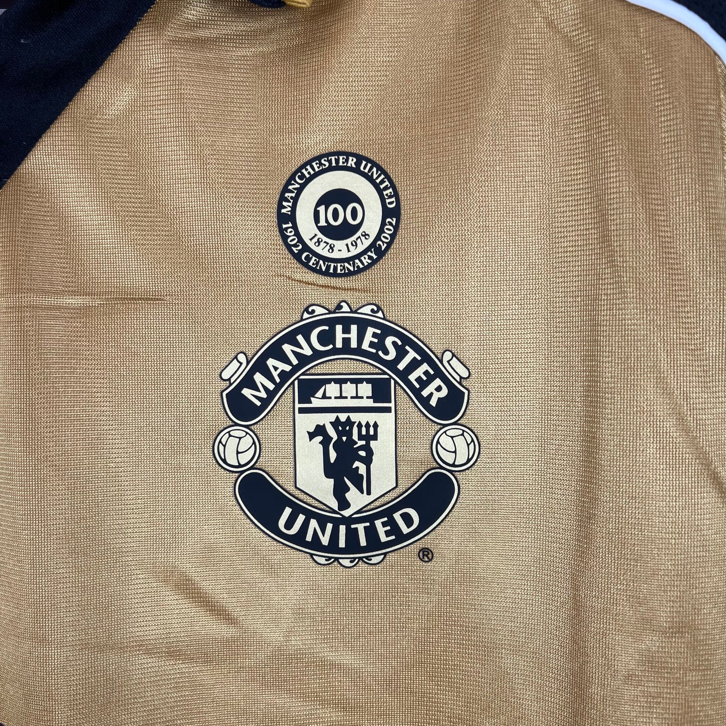 M@nchester United Home 01/02 Centenary Reversible Retro Kit