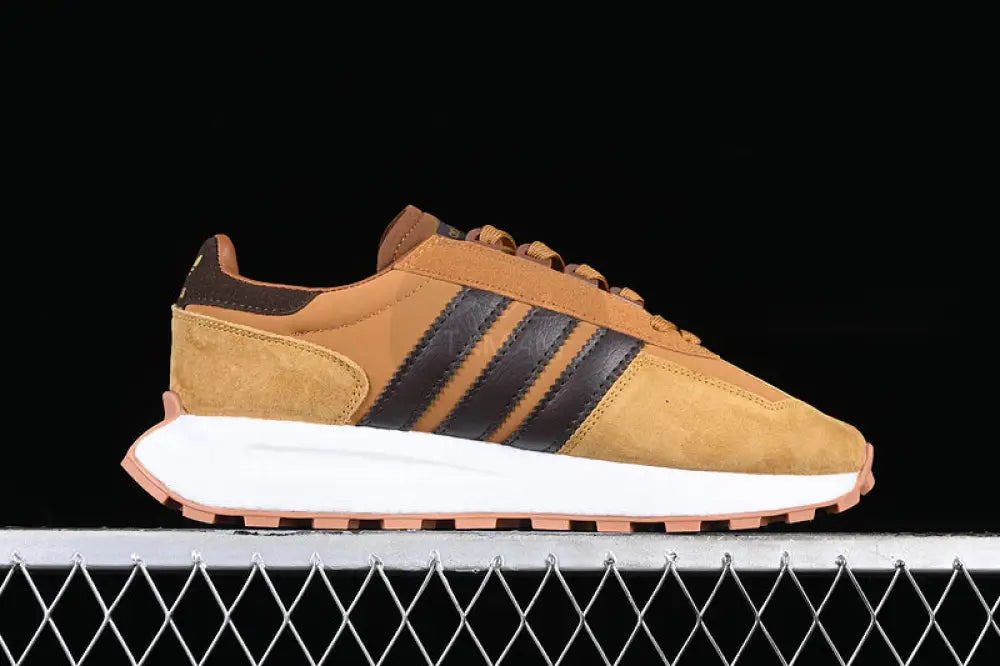 Adidas Retropy White/Black/Brown Sneakers