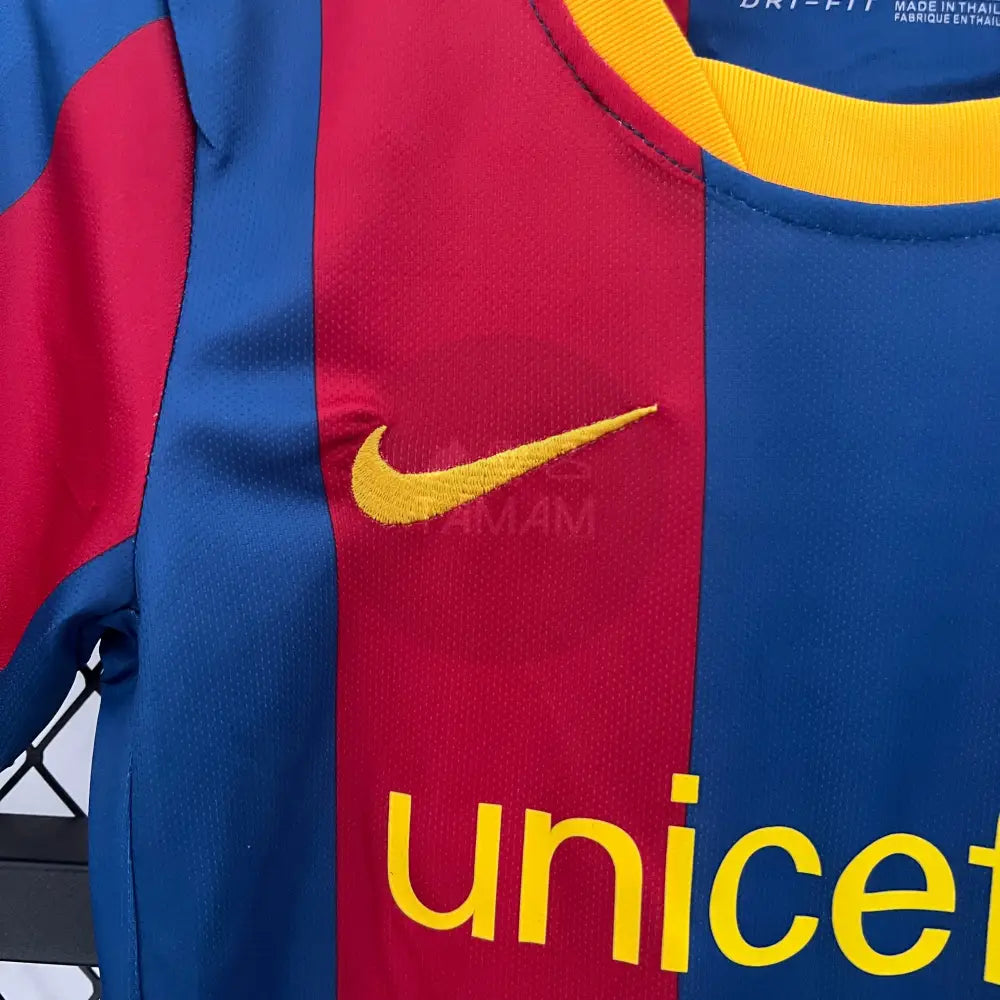 Barcelona Home Retro Kit Kids 10/11 Football Jersey