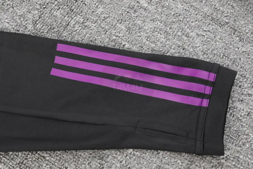 Bayern Munich Away 1/4 Zip Training Tracksuit 23/24