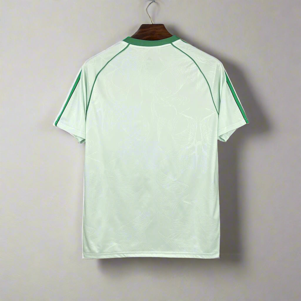 Celtic Classic Special Green Retro Trefoil Kit 24/25