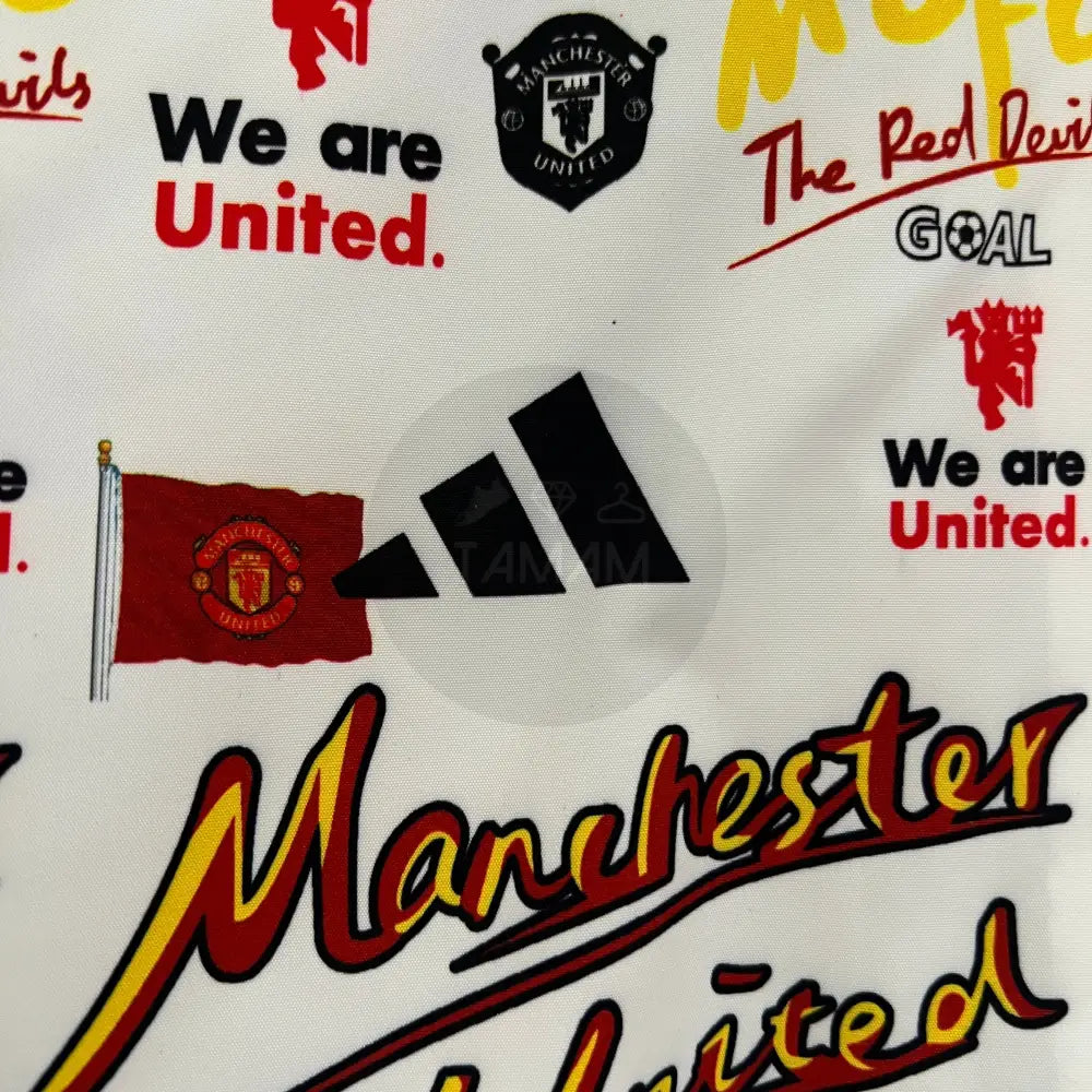 Manchester United Concept Reversible Windbreaker 23/24
