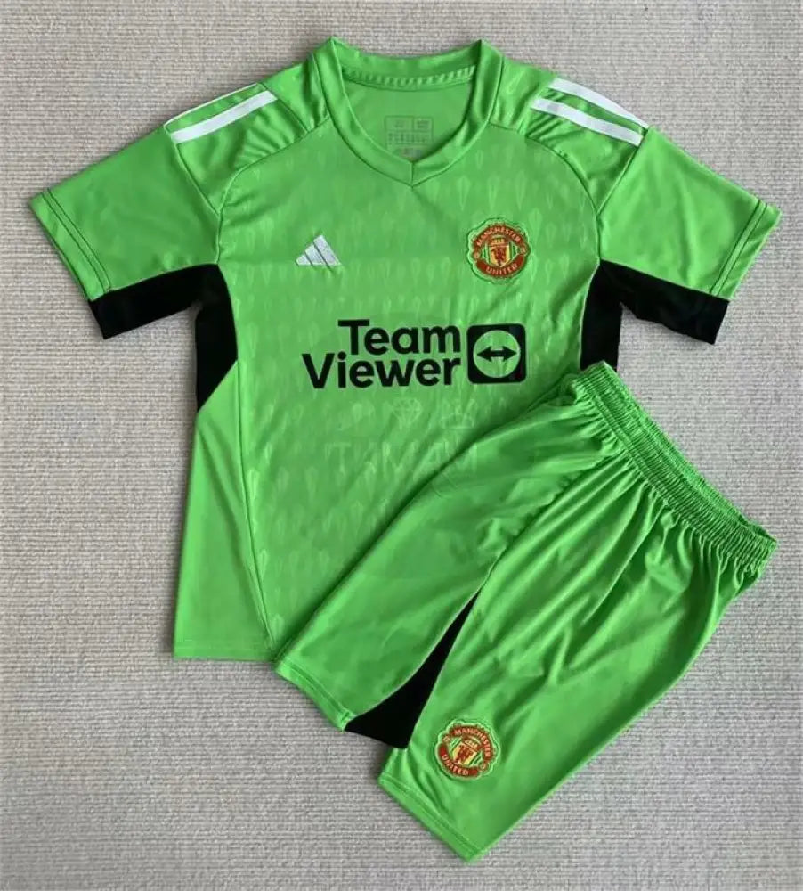 M nchester United Green Goalkeeper Kit Kids 23 24