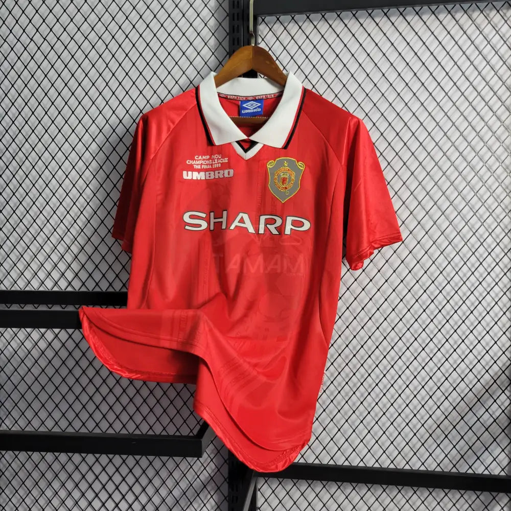 Manchester United Home Kit Retro 99/20 Football Jersey