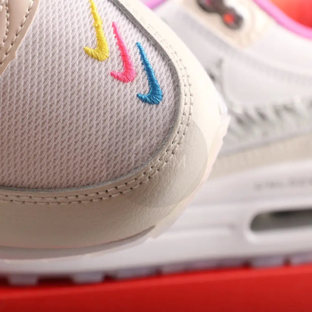 Nike Wmns Air Max 1’87 Metal Charms Dream White/Pink Gradient Shoes
