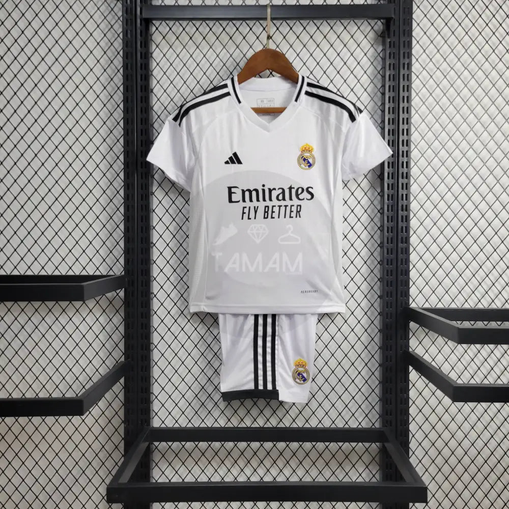 Real madrid kids football kit sales