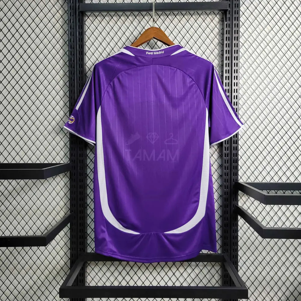 Real Madrid Home Kit Retro 06/07 Football Jersey