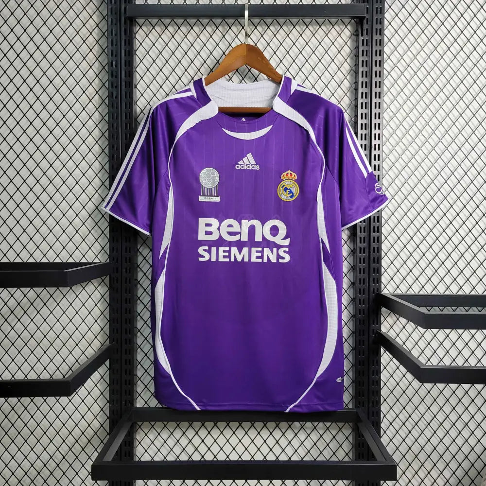 Real Madrid Home Kit Retro 06/07 Football Jersey