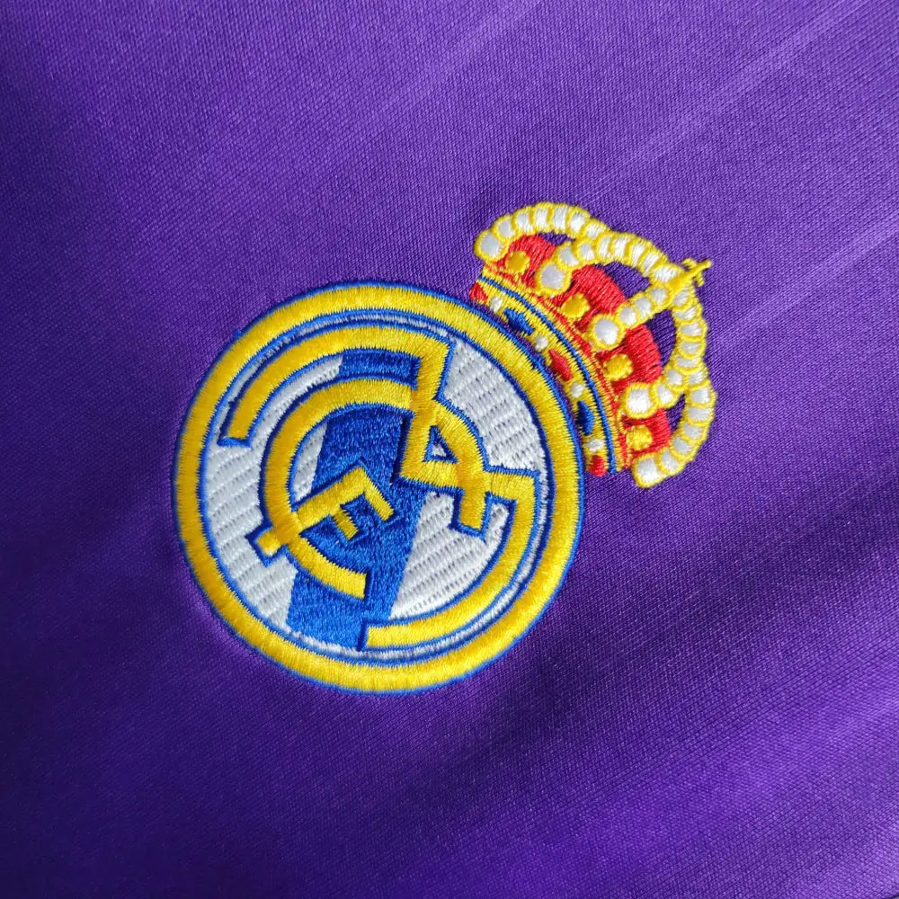 Real Madrid Home Kit Retro 06/07 Football Jersey