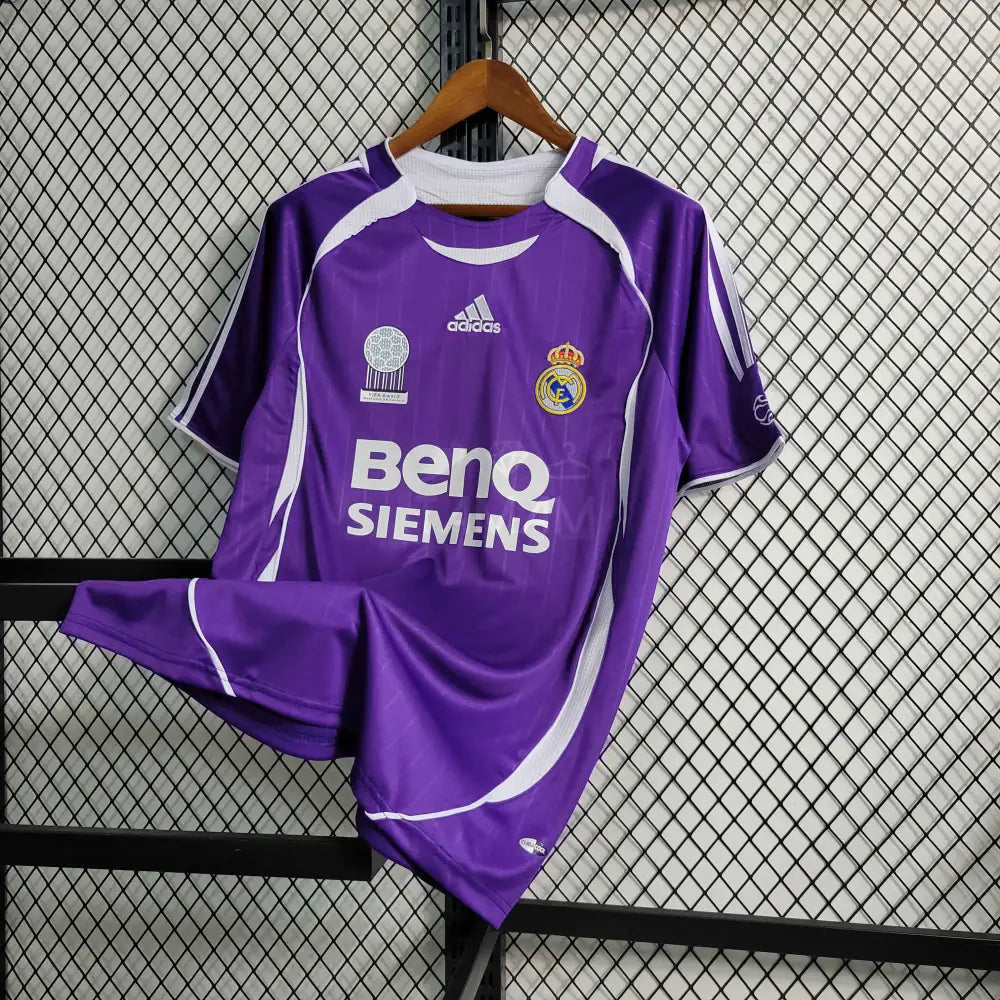 Real Madrid Home Kit Retro 06/07 Football Jersey
