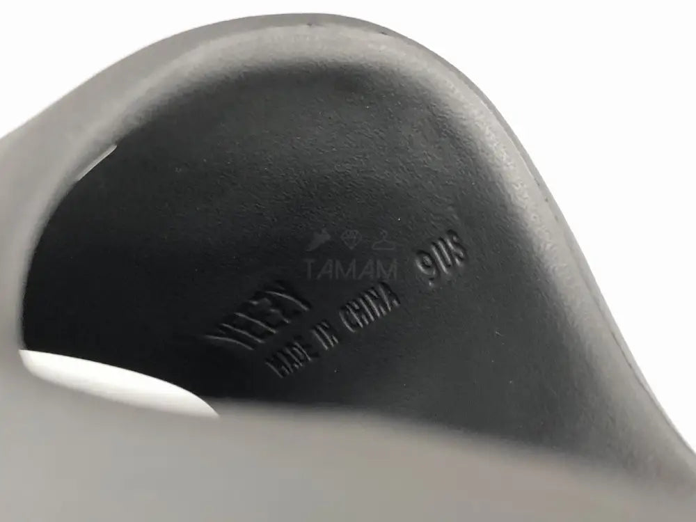 Yeezy Slides Onyx Black Footwear