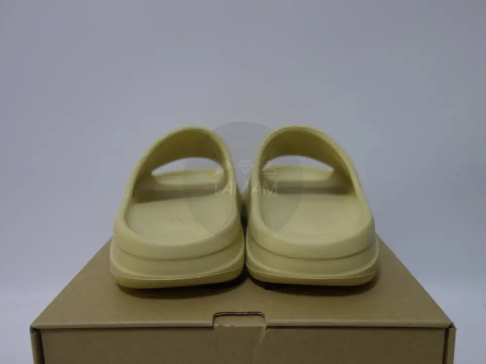 Yeezy Slides Sand Footwear