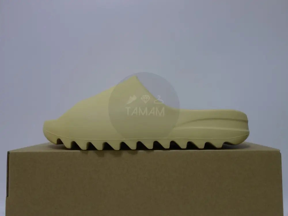 Yeezy Slides Sand Footwear