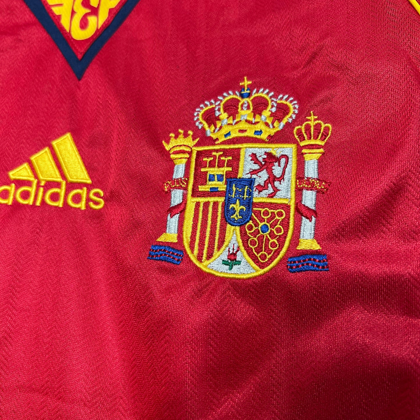 Spain Home Retro Kit 98/99 International