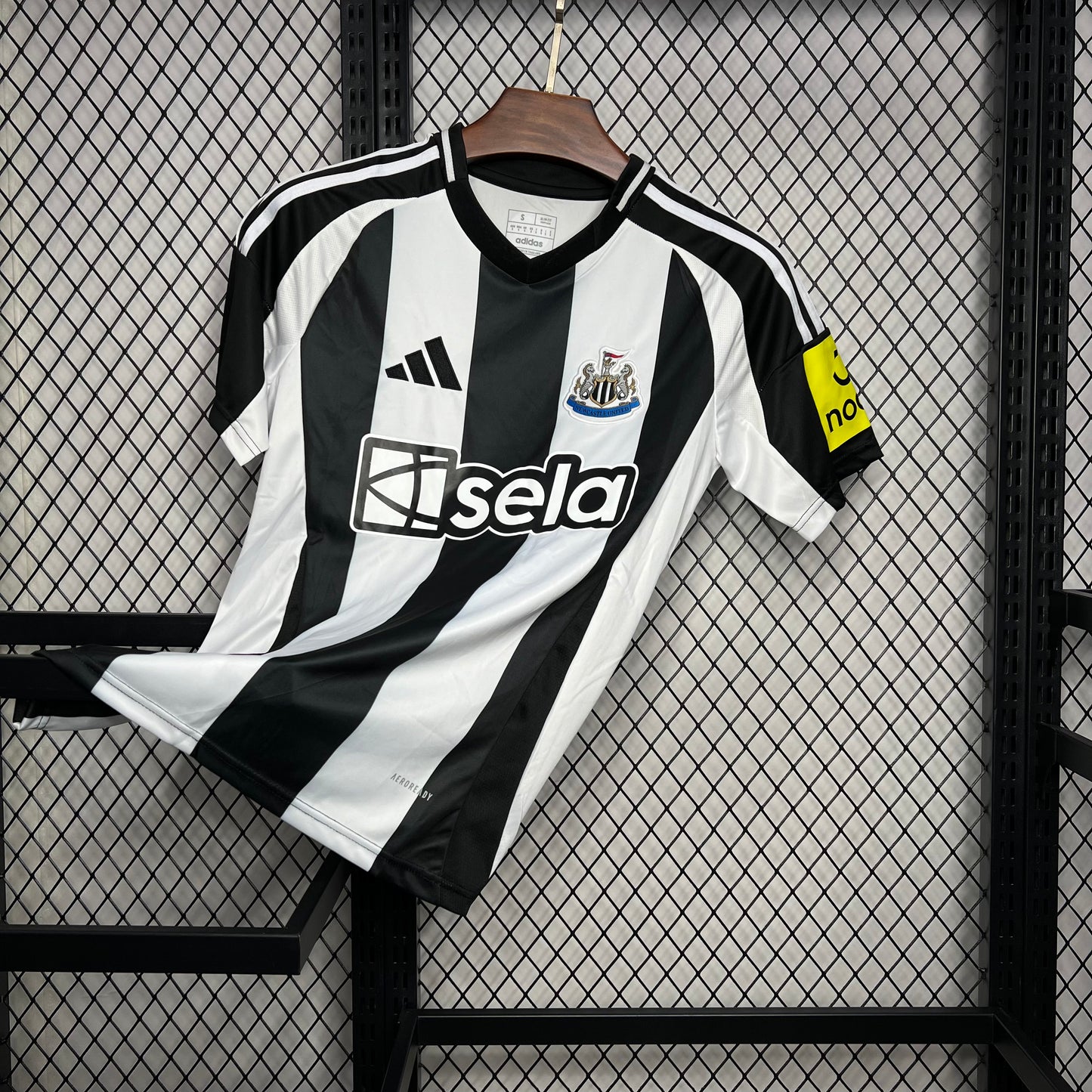 Newcastle Home Kit 24/25