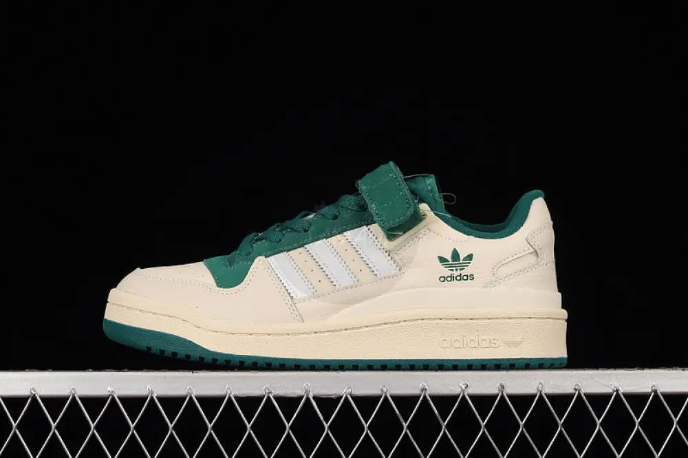 Adidas Forum Sail/Green Sneakers