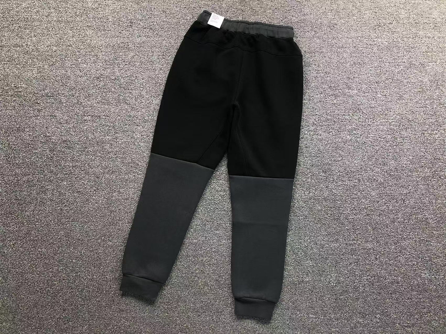 Nike Tech Fleece Set - Last Night