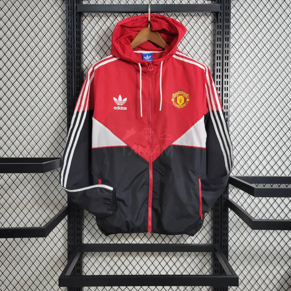 Manchester United Home Windbreaker Player Version 23/24