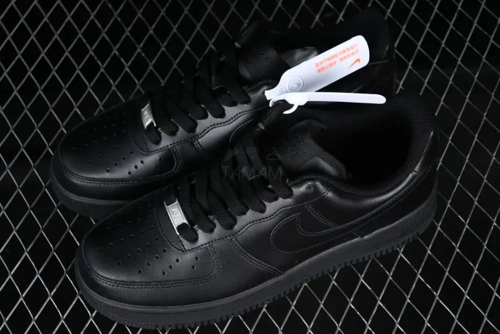 Nike Air Force 1'07 Low All Black – Tamam Mauritius