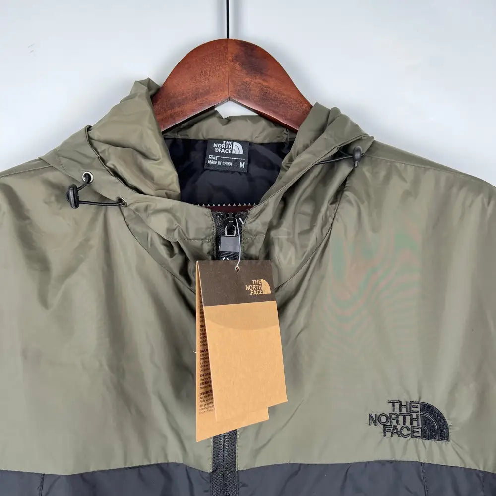 The North Face Windbreaker Khaki Black